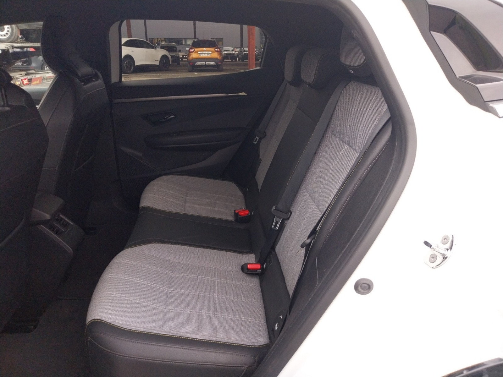 Vente en ligne Renault Megane E-Tech  EV60 220 ch super charge au prix de 22 990 €