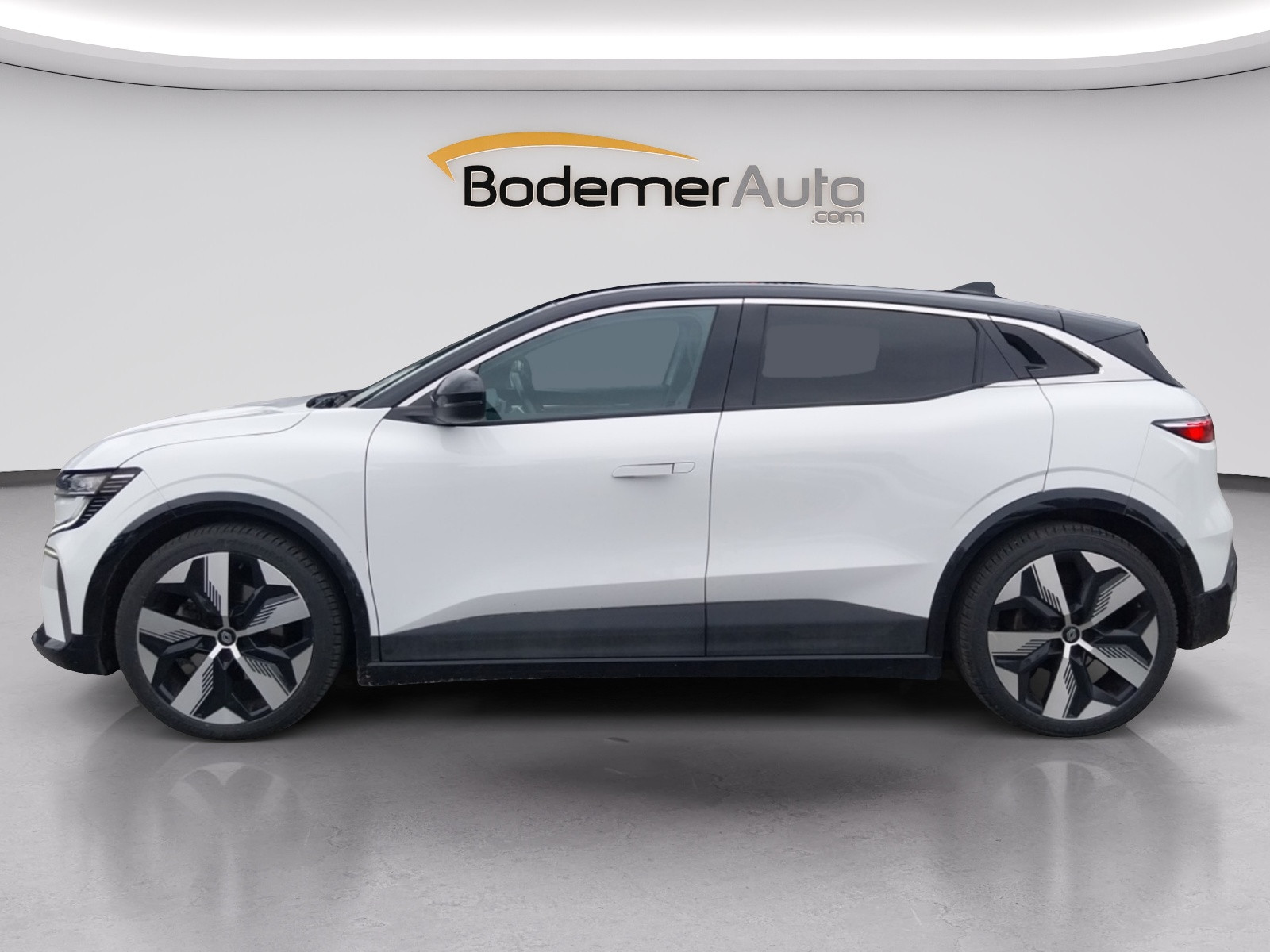Vente en ligne Renault Megane E-Tech  EV60 220 ch super charge au prix de 22 990 €