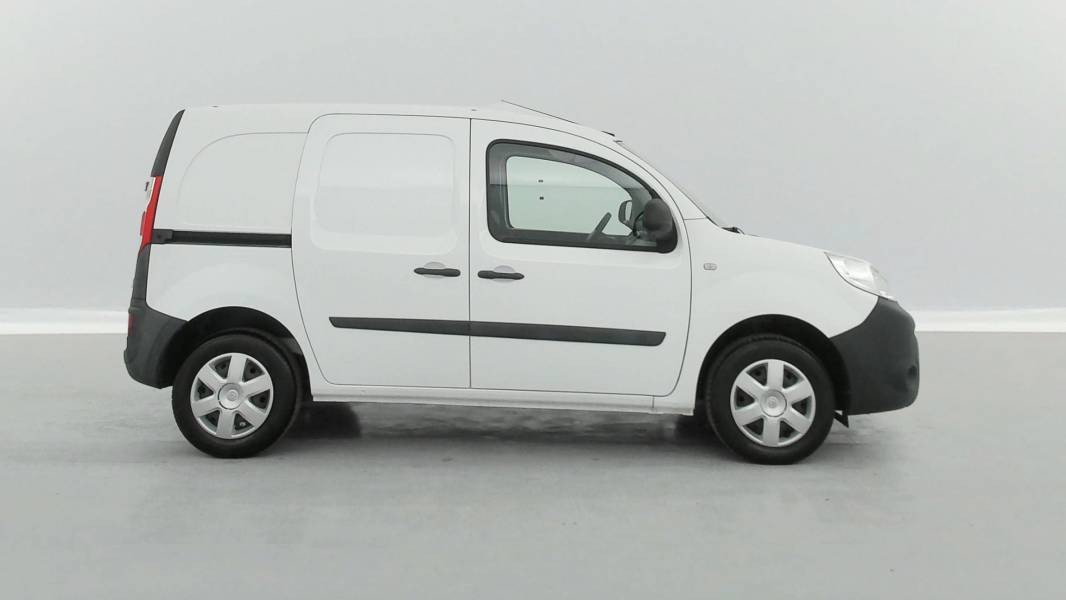 Vente en ligne Renault Kangoo Express  1.5 DCI 75 E6 au prix de 12 990 €