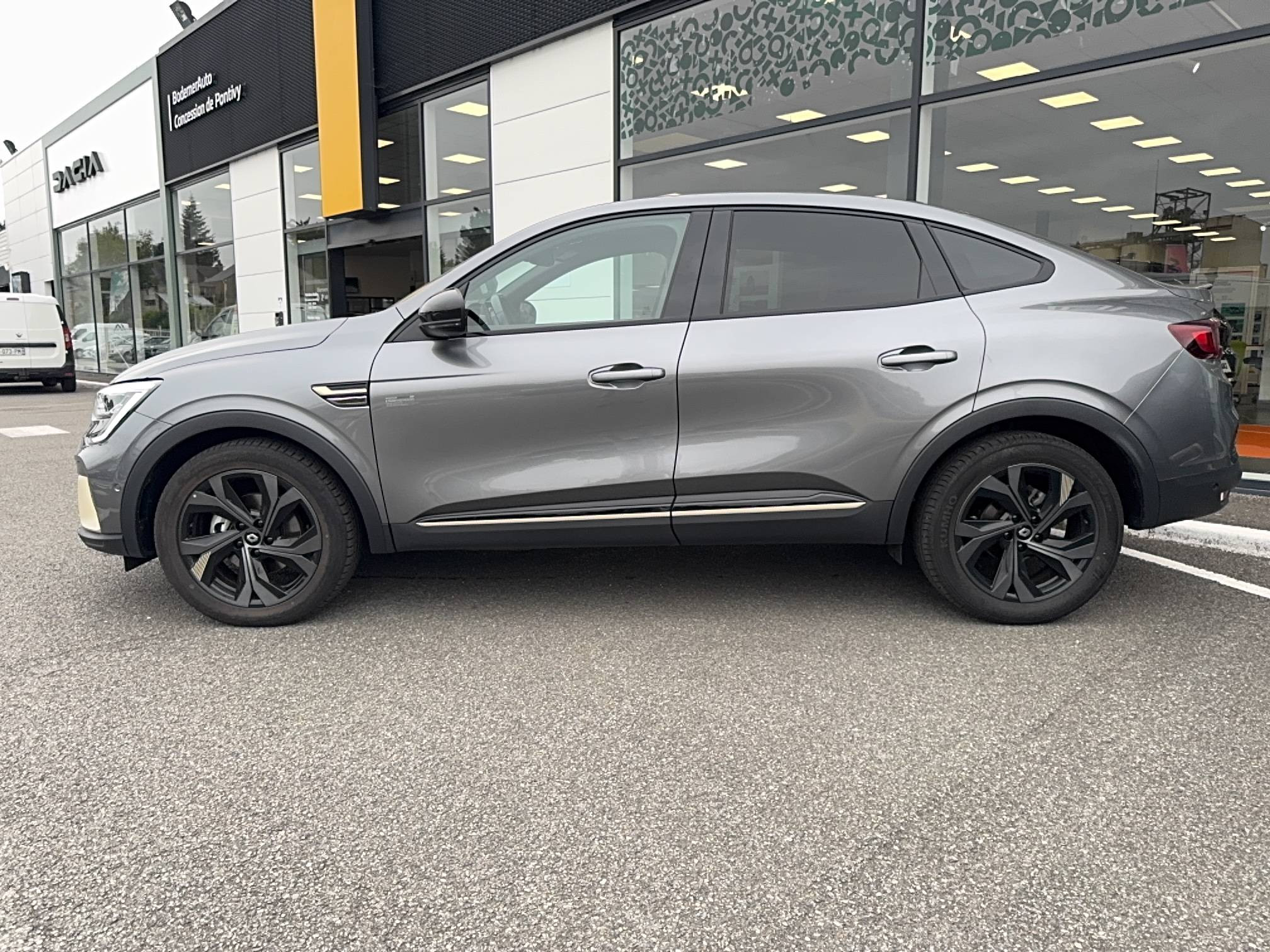 Renault Arkana  E-Tech hybride 145 - 22 occasion de 2022 en vente à Pontivy
