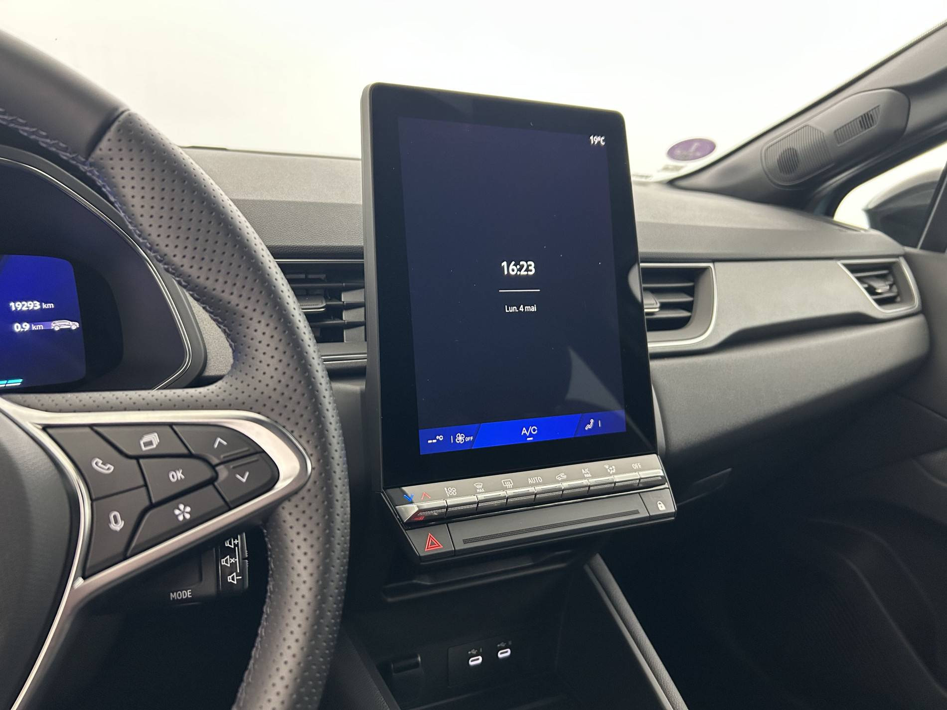 Vente en ligne Renault Symbioz  E-Tech full hybrid 145 au prix de 25 990 €