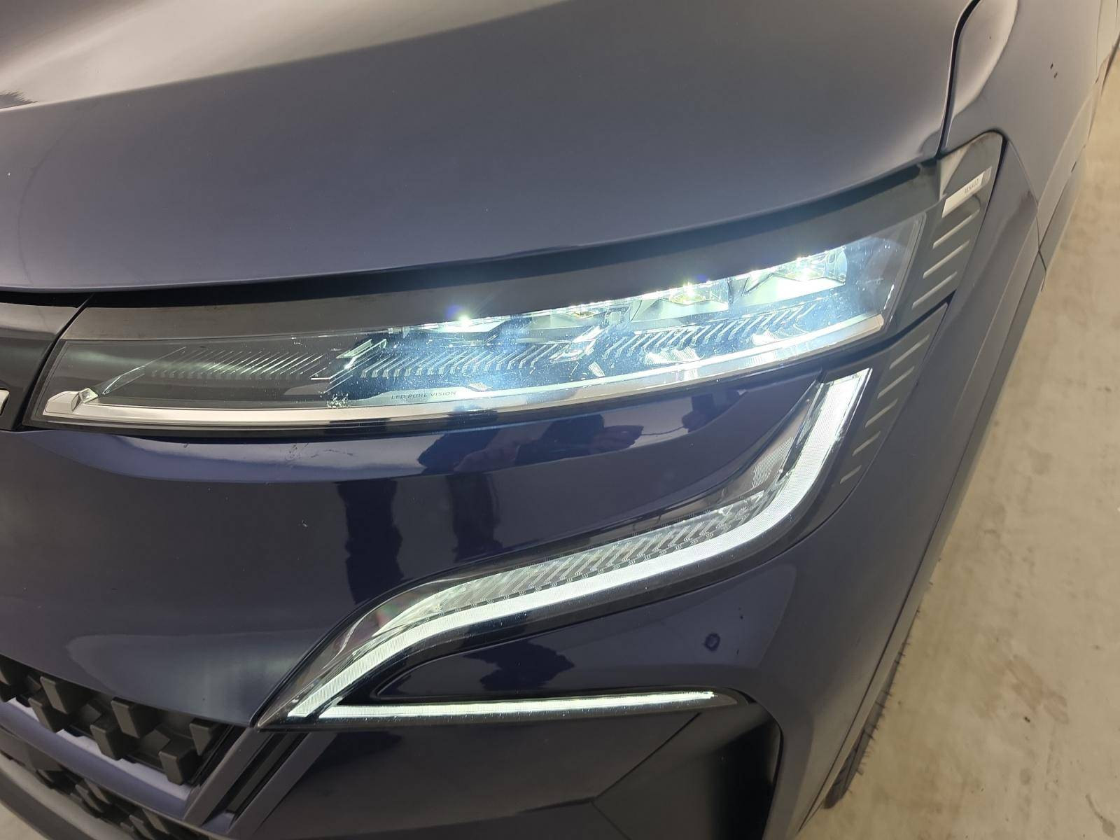 Vente en ligne Renault Megane E-Tech  EV60 220 ch super charge au prix de 23 990 €