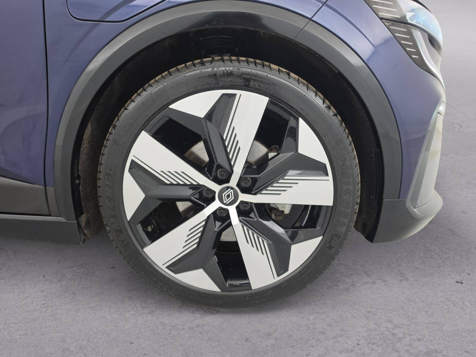 Vente en ligne Renault Megane E-Tech  EV60 220 ch super charge au prix de 23 990 €