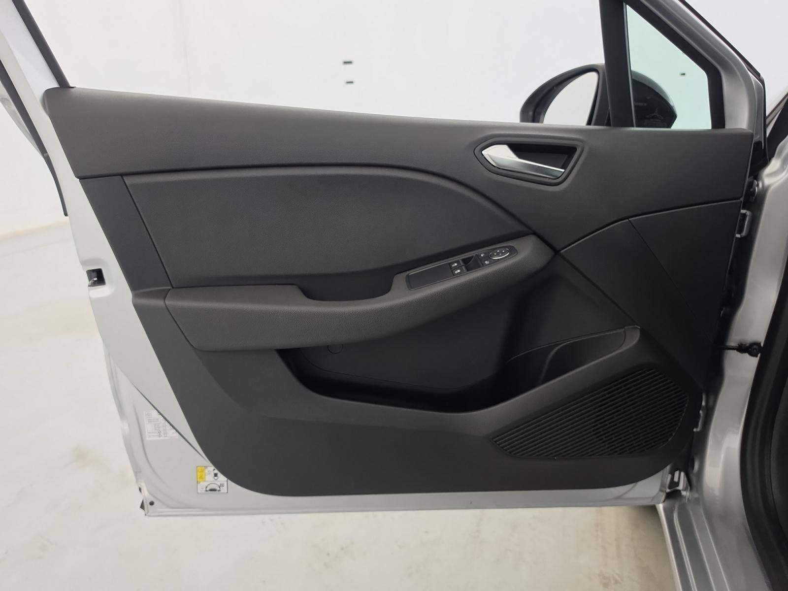 Vente en ligne Renault Clio 5 Clio TCe 90 au prix de 14 490 €
