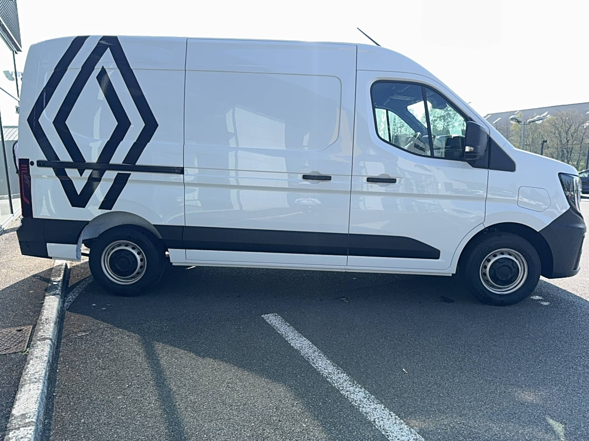 Vente en ligne Renault Master E-Tech MASTER ELECTRIQUE FGN L2H2 3T5 GRANDE AUTONOMIE au prix de 49 930 €