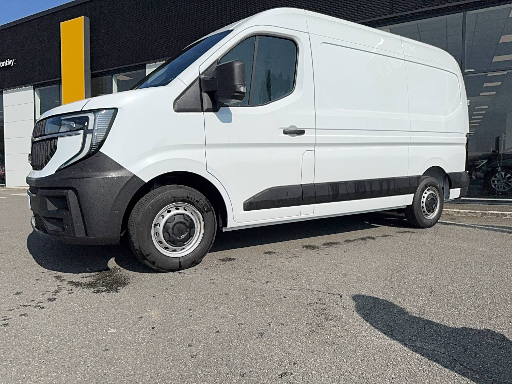 Vente en ligne Renault Master E-Tech MASTER ELECTRIQUE FGN L2H2 3T5 GRANDE AUTONOMIE au prix de 49 930 €