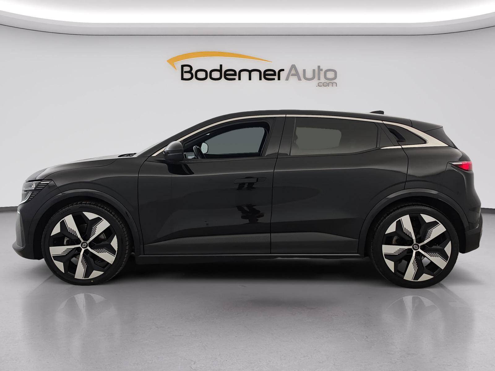 Renault Megane E-Tech  EV60 220 ch super charge occasion de 2022 en vente à Pontivy
