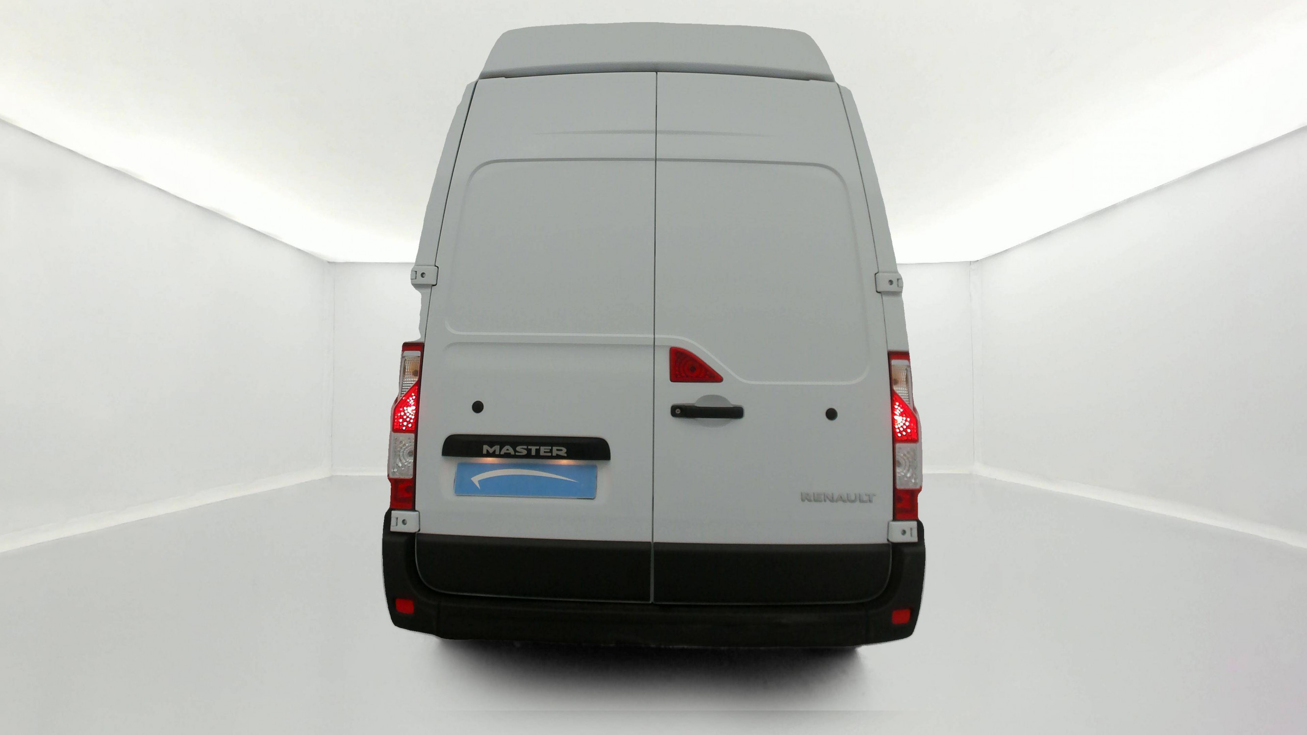 Vente en ligne Renault Master Fourgon MASTER CA TRAC F3500 L2H2 BLUE DCI 135 au prix de 24 990 €