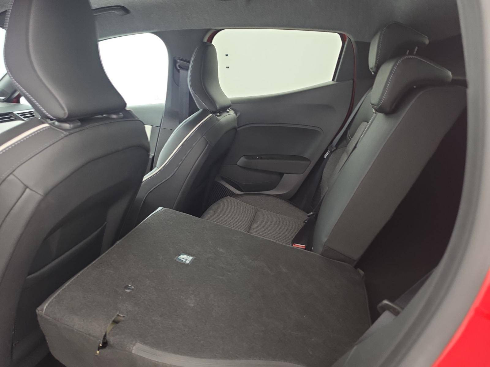 Vente en ligne Renault Clio 5 Clio E-Tech full hybrid 145 au prix de 17 490 €