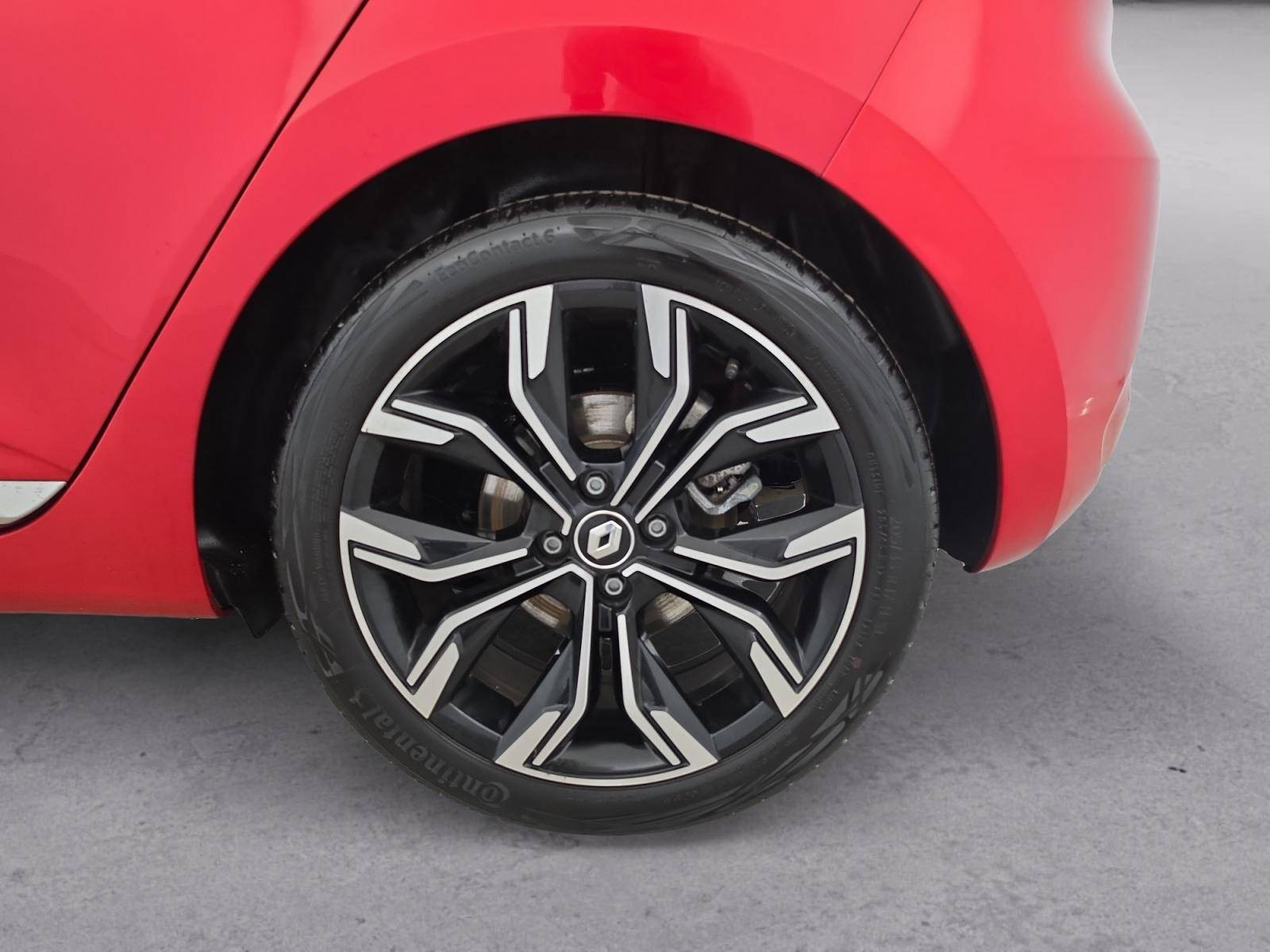 Vente en ligne Renault Clio 5 Clio E-Tech full hybrid 145 au prix de 17 490 €
