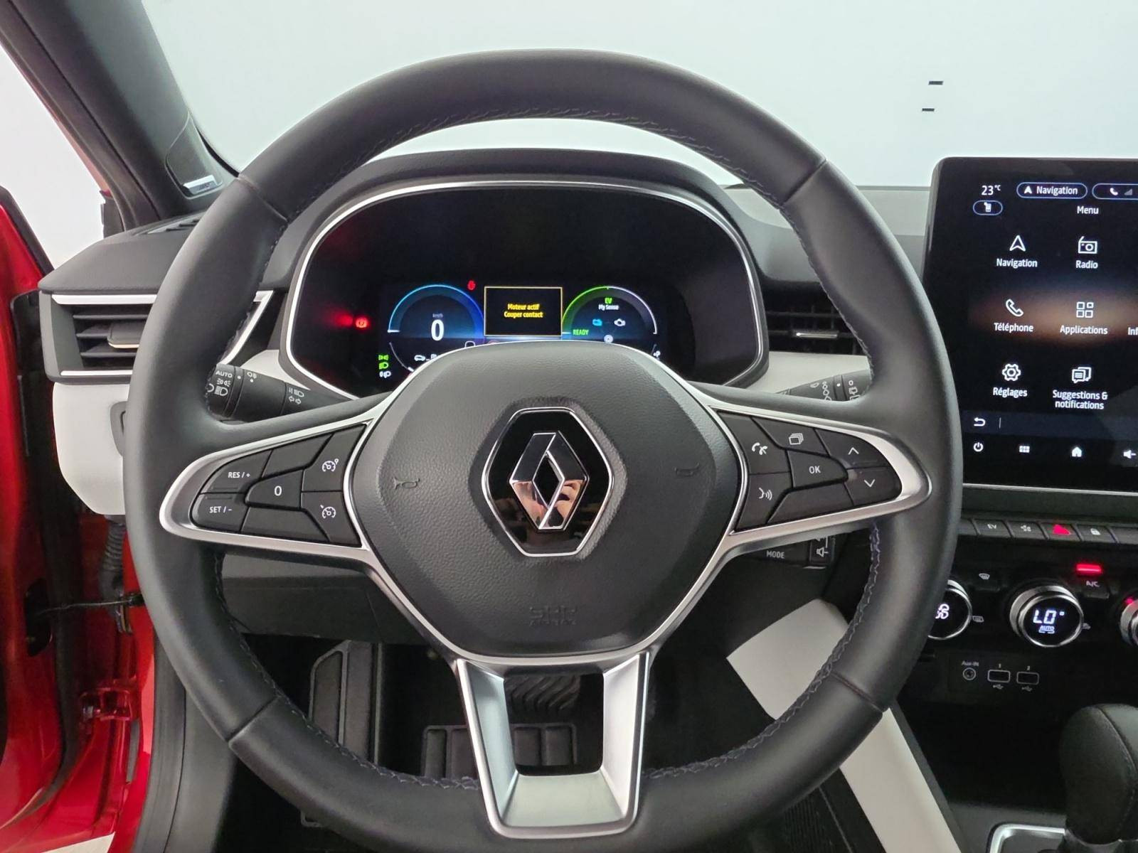 Vente en ligne Renault Clio 5 Clio E-Tech full hybrid 145 au prix de 17 490 €
