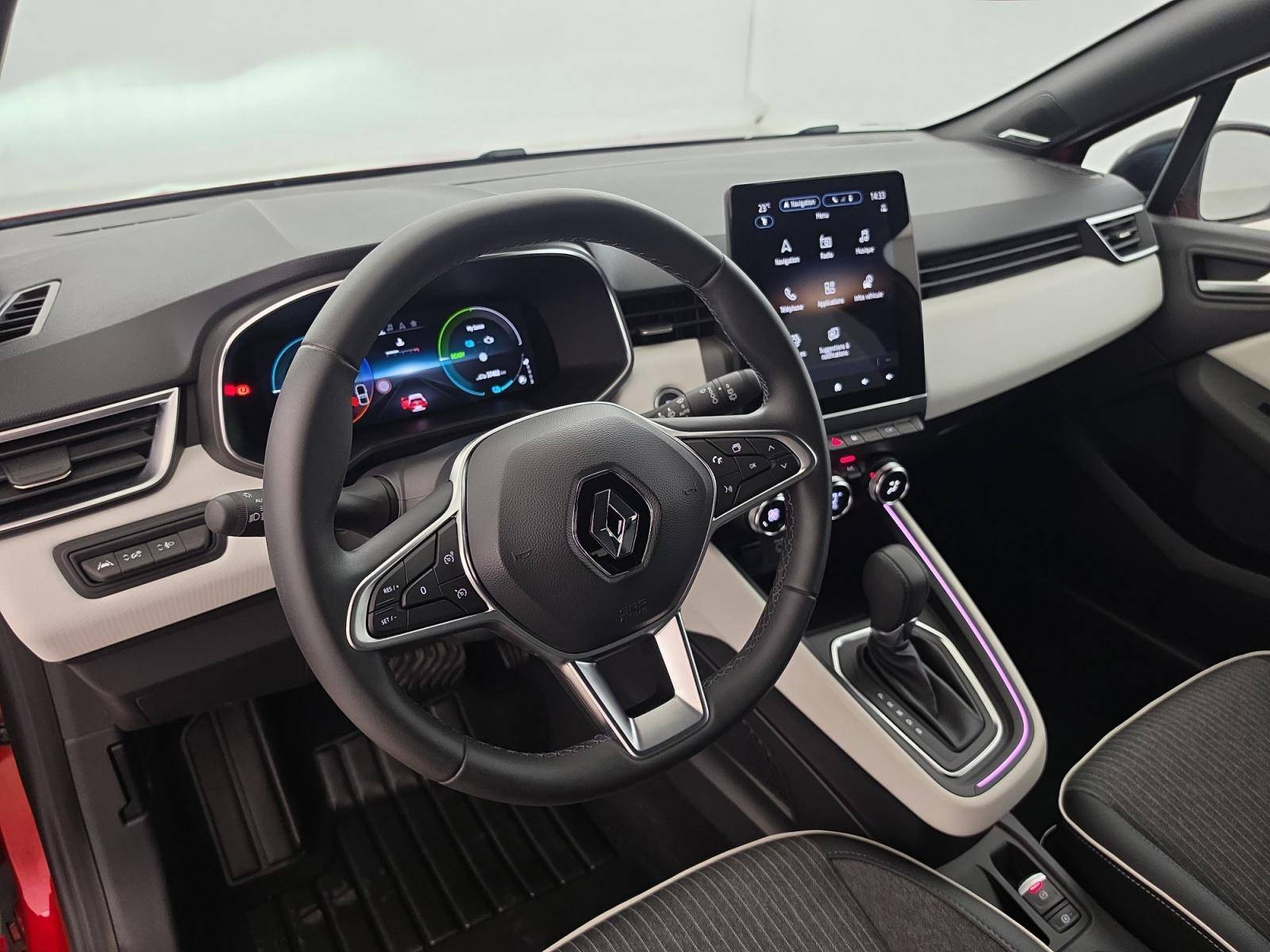 Vente en ligne Renault Clio 5 Clio E-Tech full hybrid 145 au prix de 17 490 €