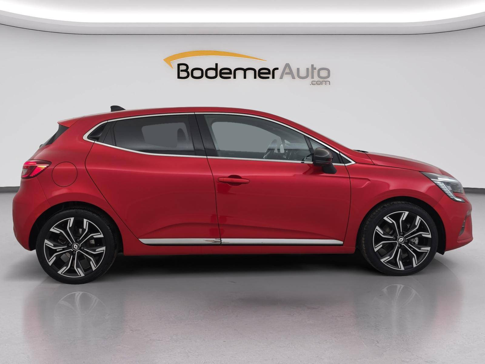 Vente en ligne Renault Clio 5 Clio E-Tech full hybrid 145 au prix de 17 490 €
