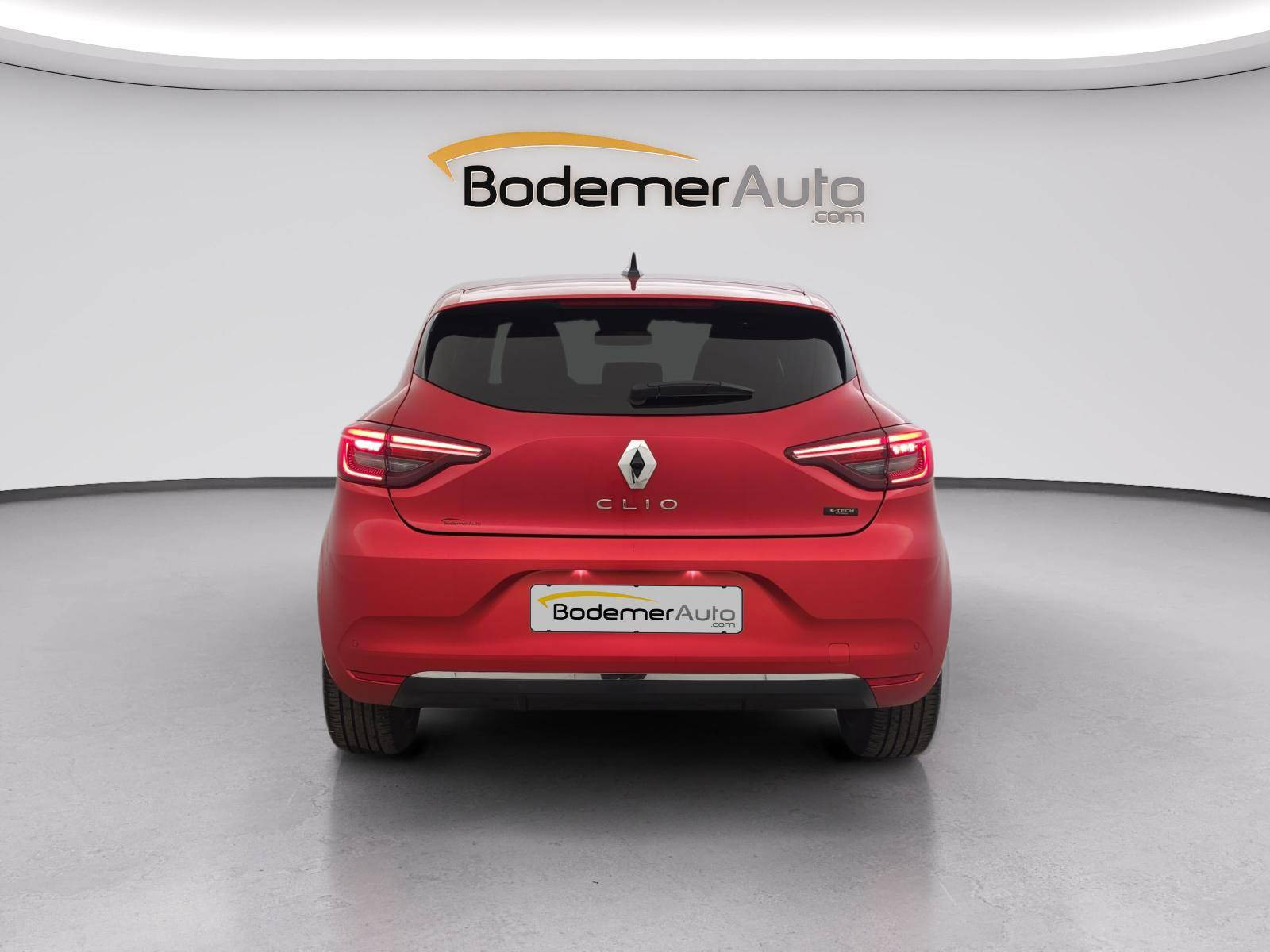Vente en ligne Renault Clio 5 Clio E-Tech full hybrid 145 au prix de 17 490 €