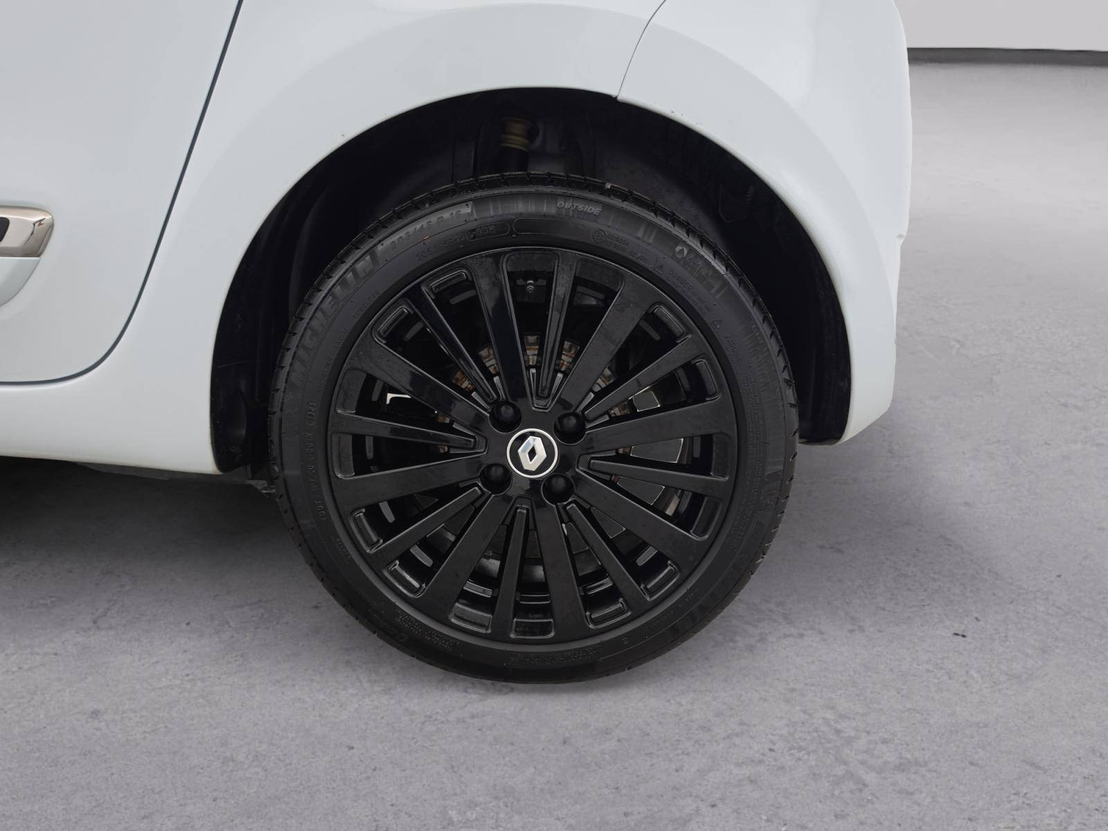 Vente en ligne Renault Twingo 3  SCe 65 au prix de 13 990 €