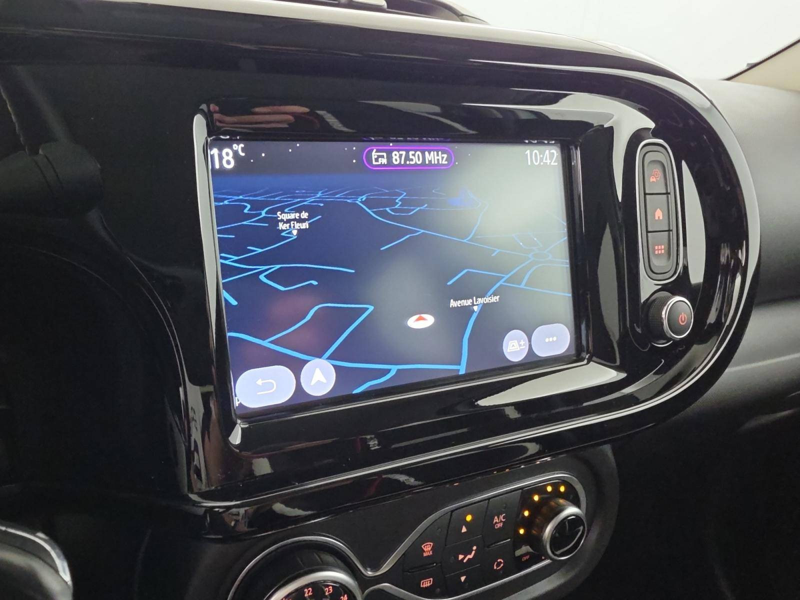Vente en ligne Renault Twingo 3  SCe 65 au prix de 13 990 €