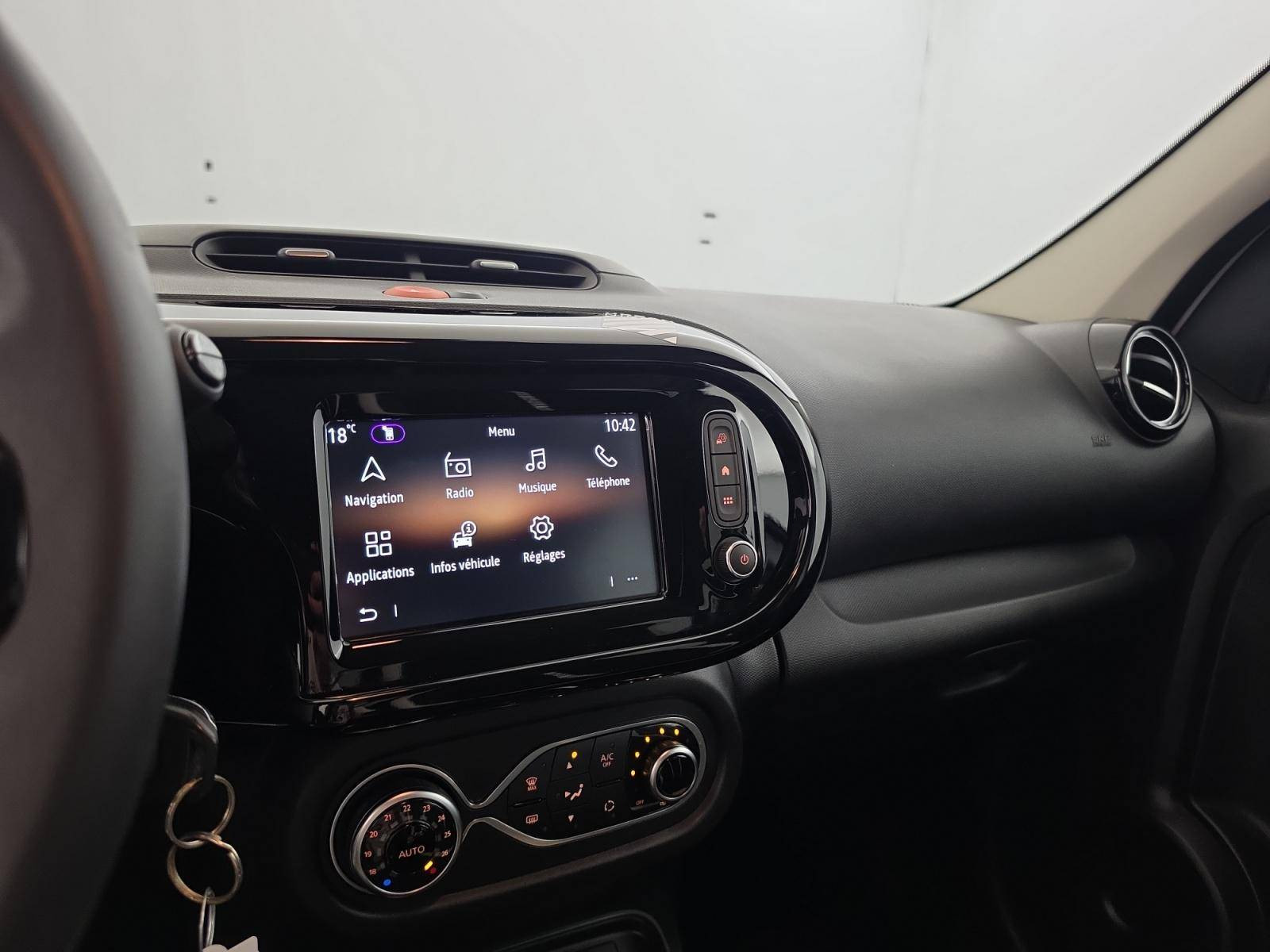 Vente en ligne Renault Twingo 3  SCe 65 au prix de 13 990 €