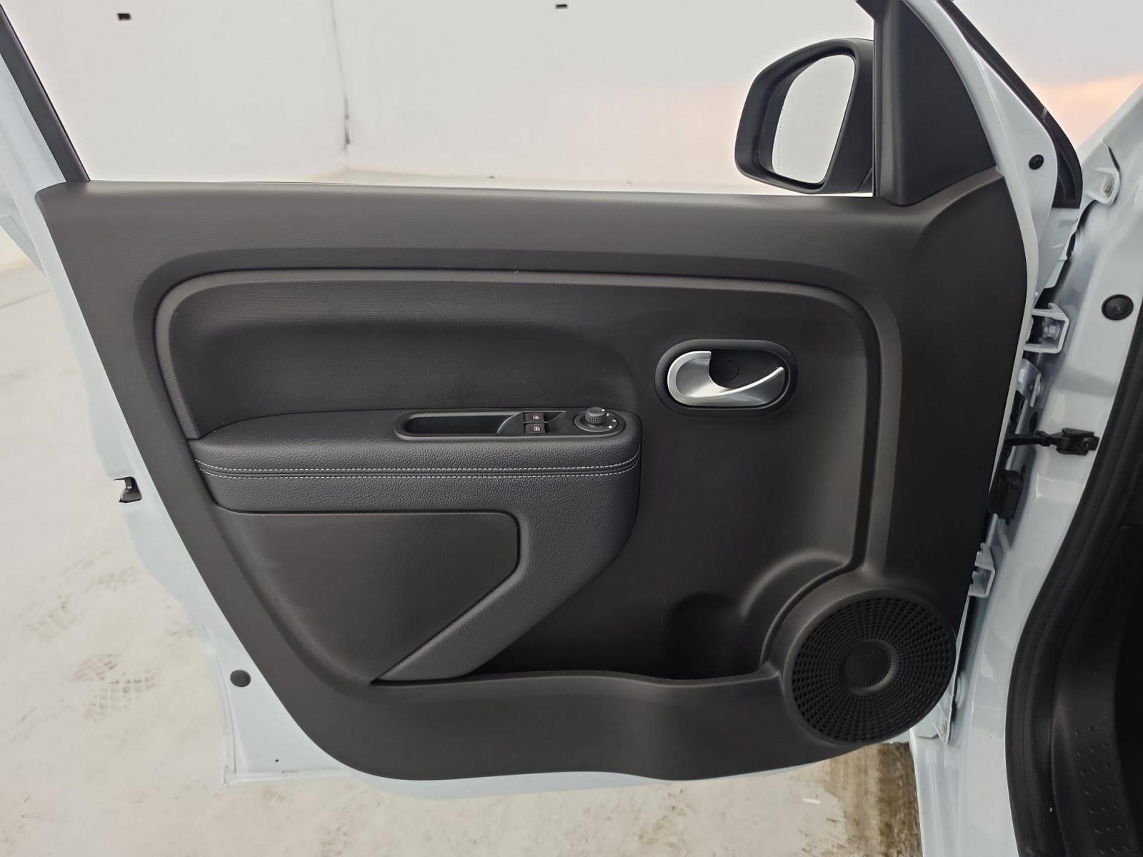 Vente en ligne Renault Twingo 3  SCe 65 au prix de 13 990 €