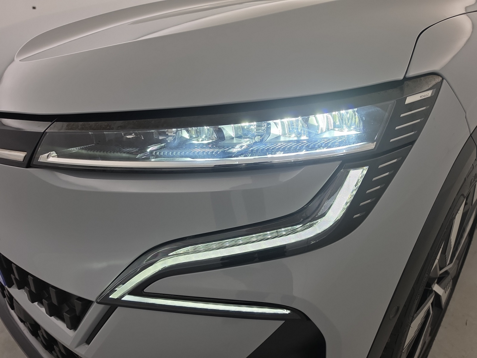 Vente en ligne Renault Megane E-Tech  EV60 220 ch optimum charge au prix de 30 990 €