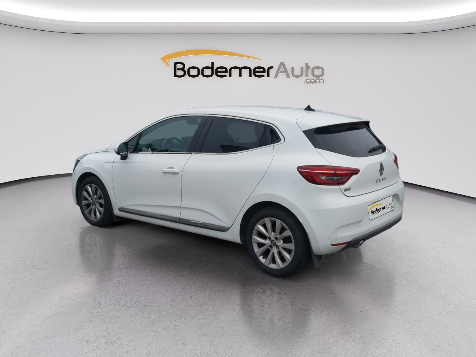 Vente en ligne Renault Clio 5 Clio Blue dCi 115 au prix de 14 990 €