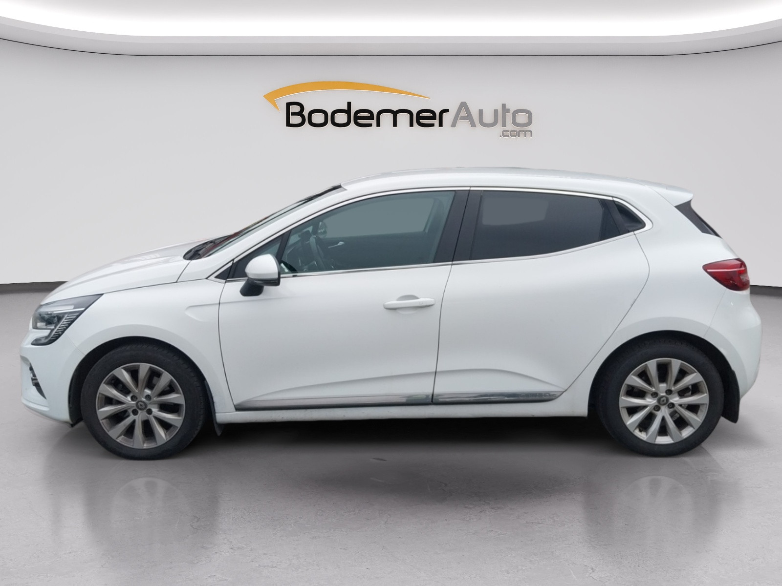 Vente en ligne Renault Clio 5 Clio Blue dCi 115 au prix de 14 990 €