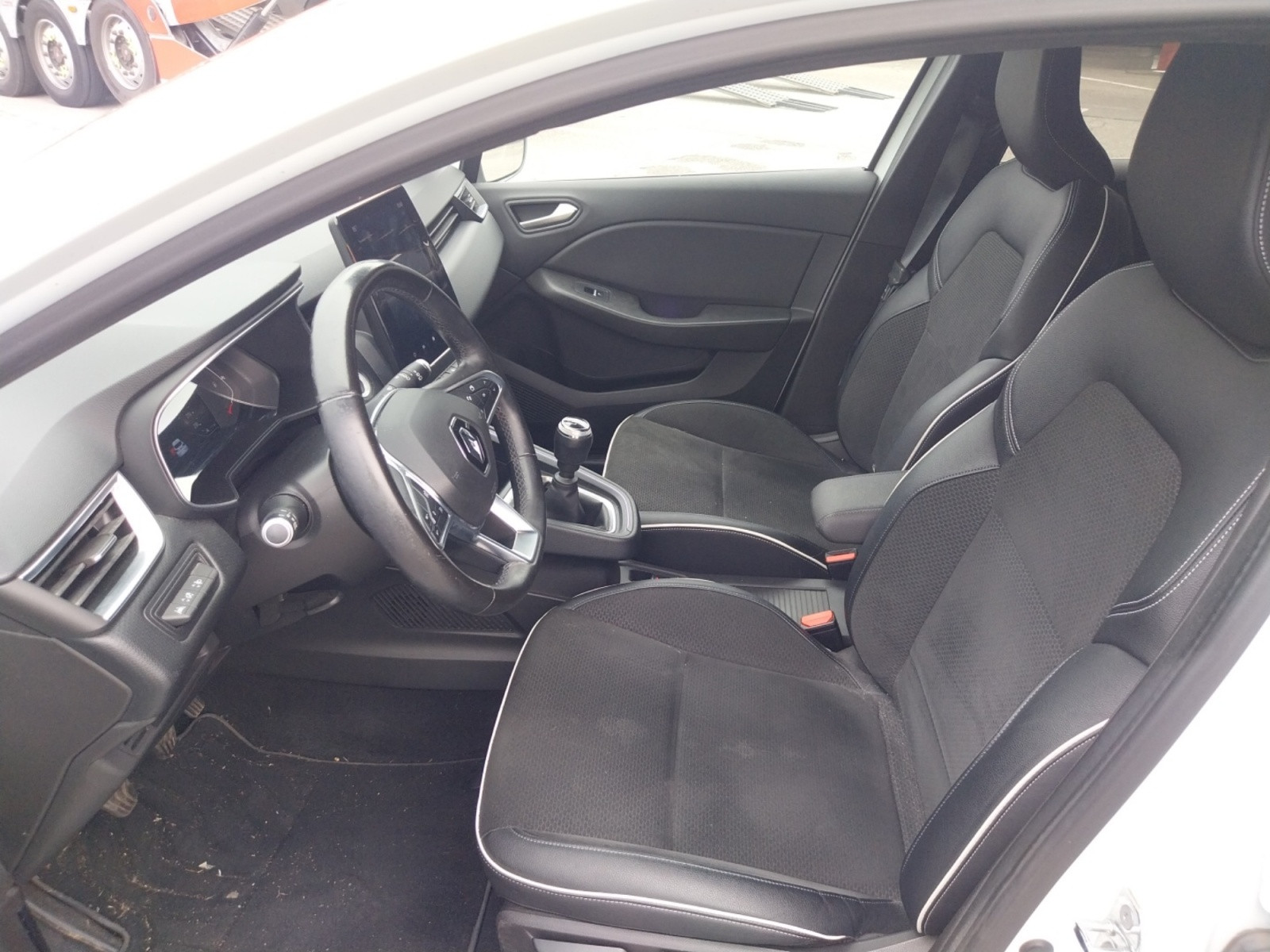 Vente en ligne Renault Clio 5 Clio Blue dCi 115 au prix de 14 990 €