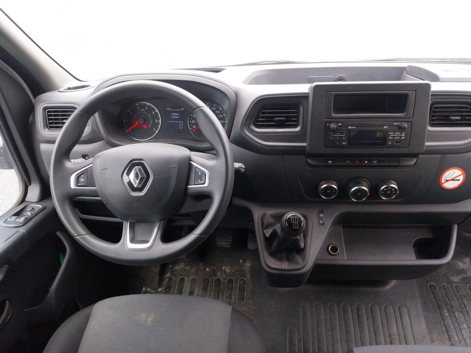 Vente en ligne Renault Master Fourgon MASTER FGN TRAC F3500 L2H2 BLUE DCI 135 au prix de 20 990 €