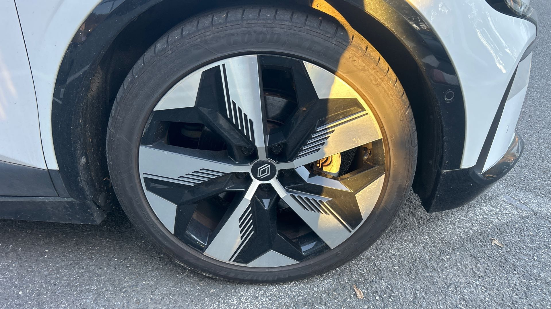 Vente en ligne Renault Megane E-Tech  EV60 220 ch super charge au prix de 28 990 €