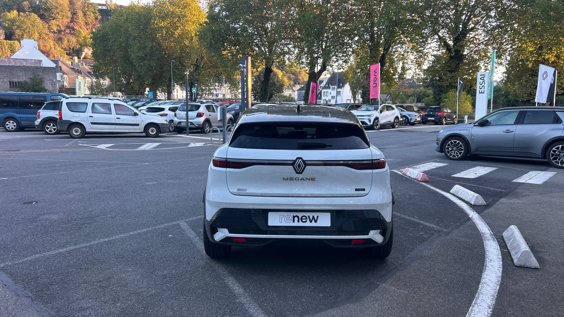 Vente en ligne Renault Megane E-Tech  EV60 220 ch super charge au prix de 28 990 €