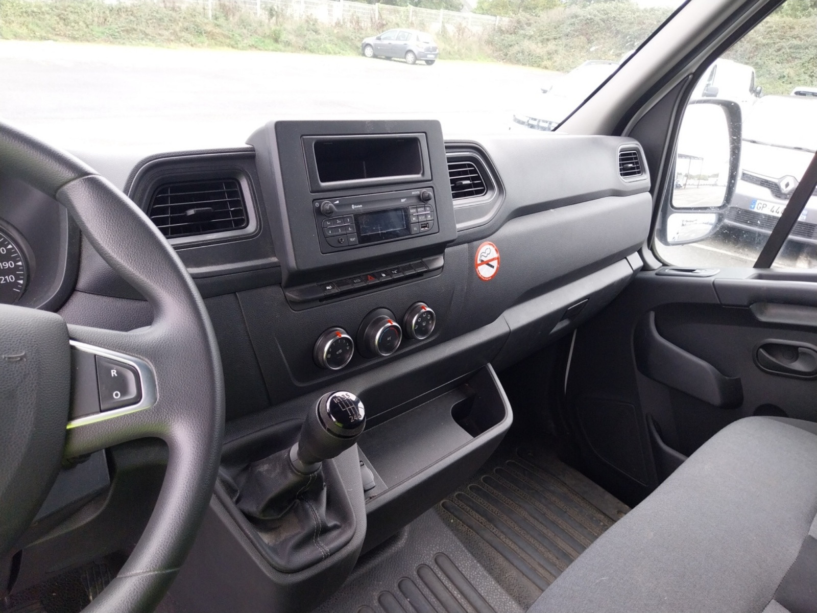Vente en ligne Renault Master Fourgon MASTER FGN TRAC F3500 L2H2 BLUE DCI 135 au prix de 20 990 €