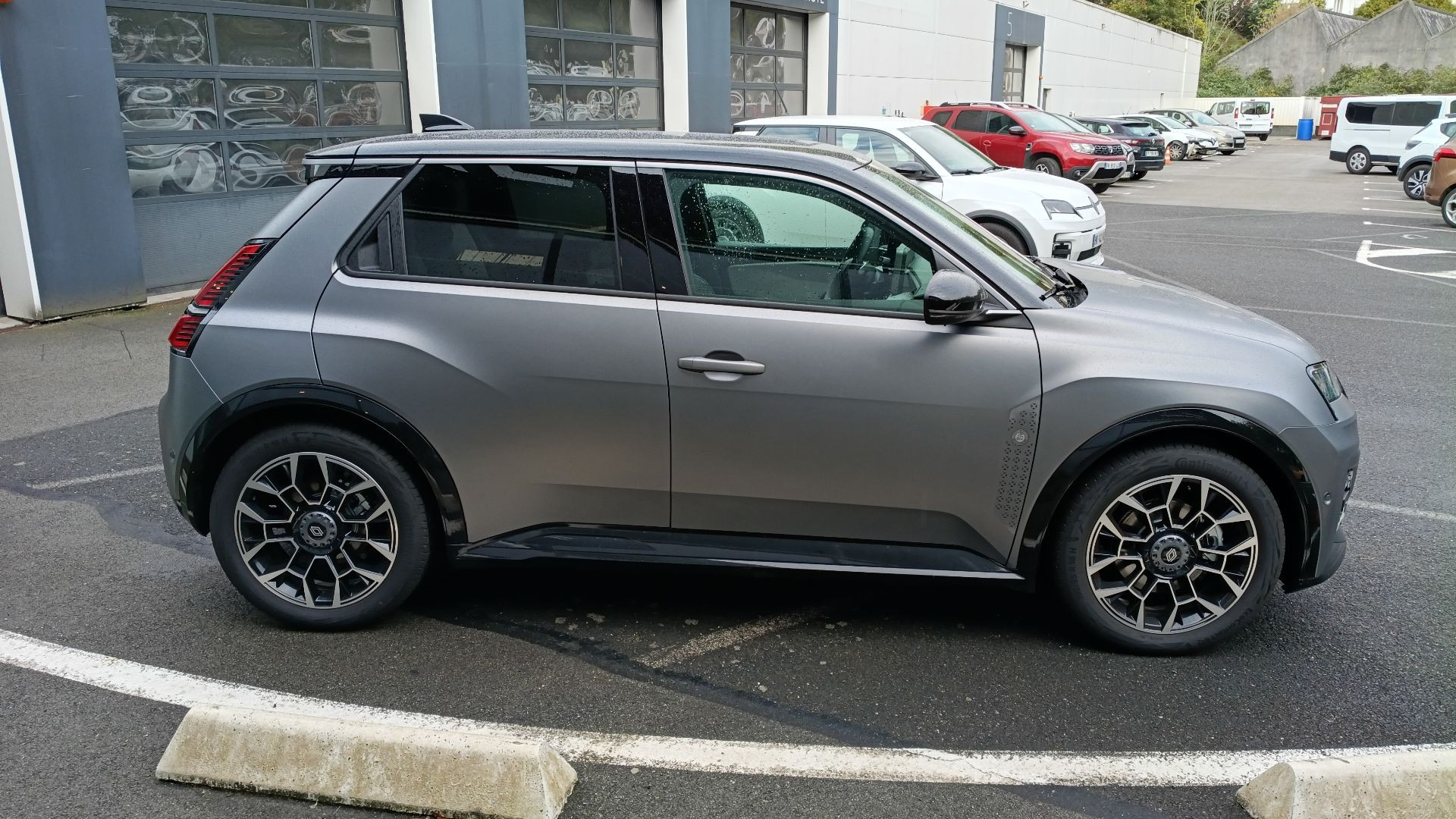 Vente en ligne Renault R5 E-Tech  150 ch autonomie confort au prix de 36 490 €