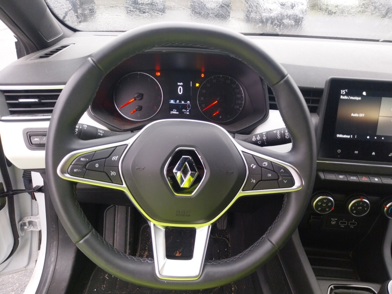 Vente en ligne Renault Clio 5 Clio TCe 90 - 21N au prix de 13 990 €
