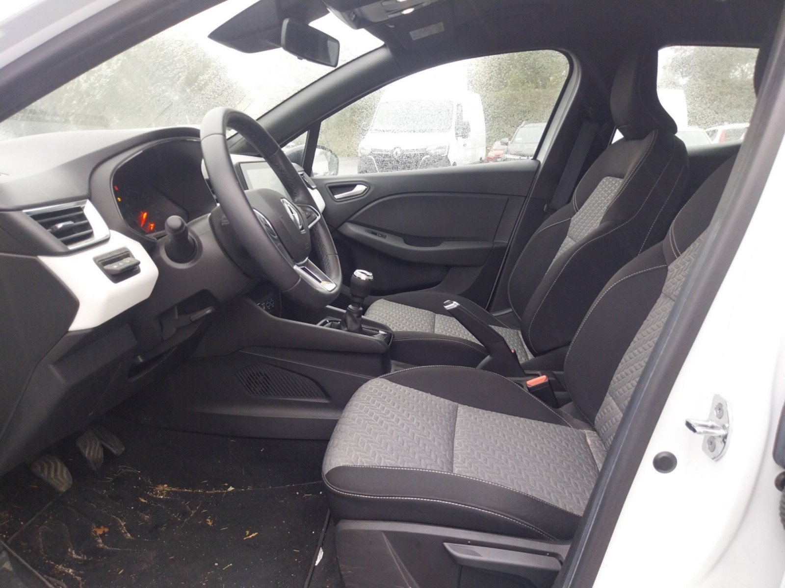 Vente en ligne Renault Clio 5 Clio TCe 90 - 21N au prix de 13 990 €