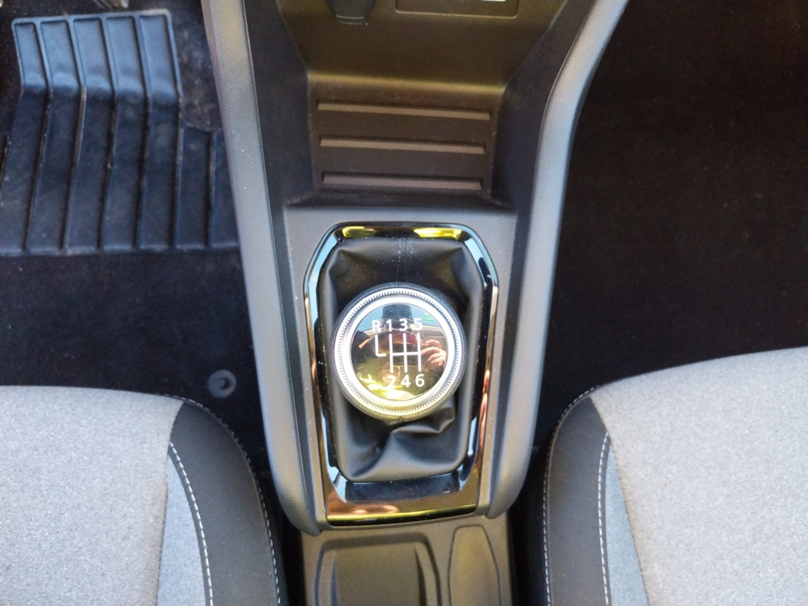 Vente en ligne Renault Clio 5 Clio Blue dCi 100 ch GSR2 au prix de 16 990 €