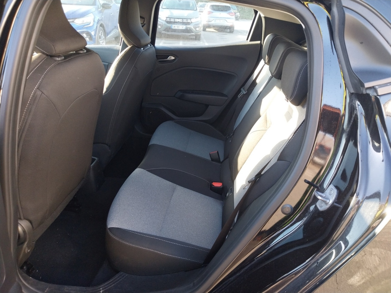 Vente en ligne Renault Clio 5 Clio Blue dCi 100 ch GSR2 au prix de 16 990 €
