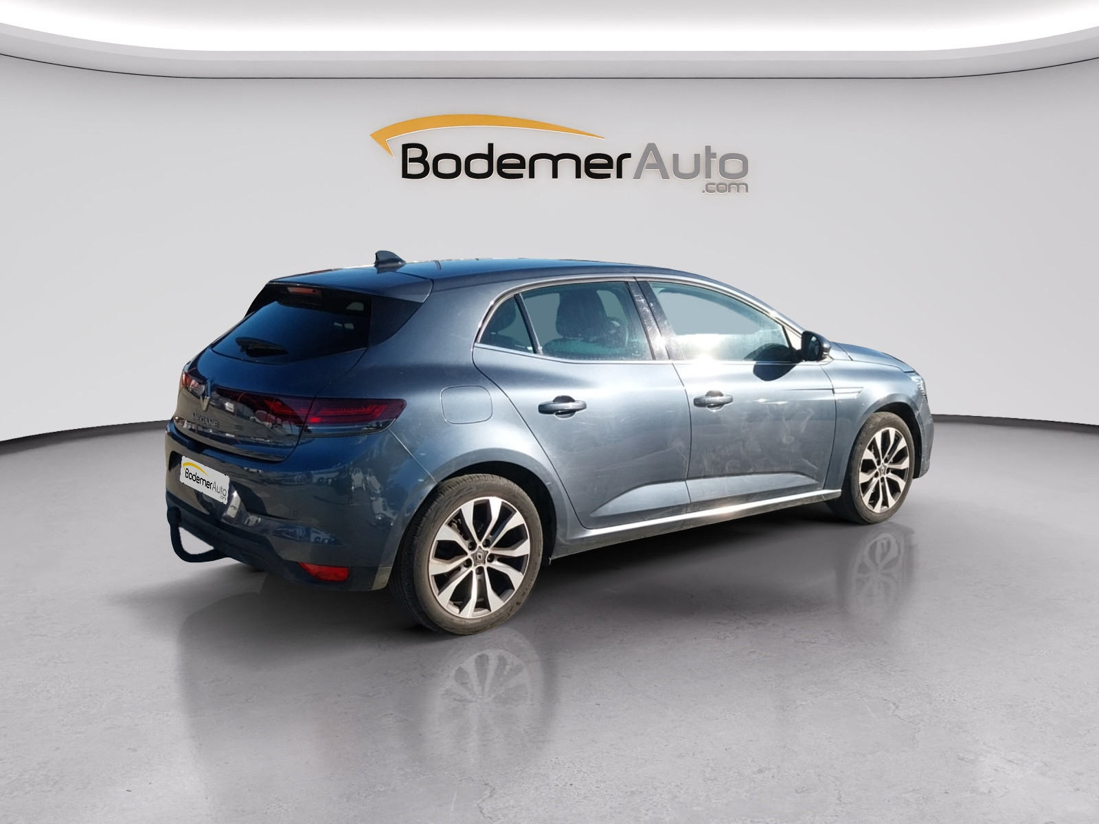 Vente en ligne Renault Megane 4  TCe 140 EDC au prix de 19 990 €
