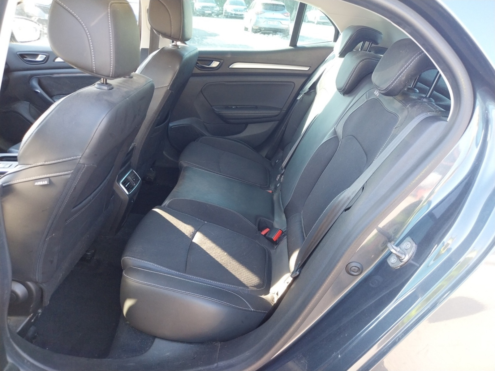 Vente en ligne Renault Megane 4  TCe 140 EDC au prix de 19 990 €