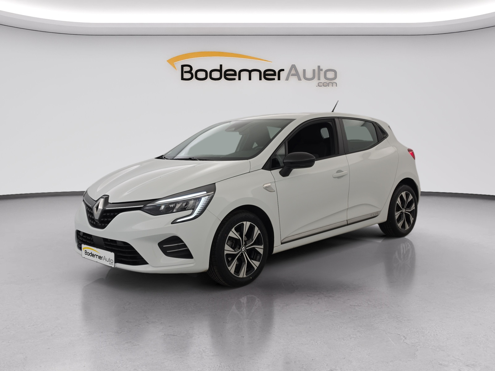 Renault Clio 5 Clio TCe 90 - 21N occasion de 2022 en vente à Châteaulin