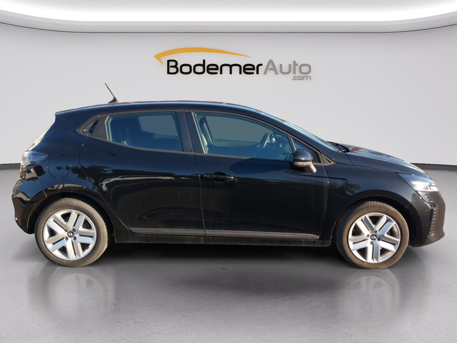 Vente en ligne Renault Clio 5 Clio Blue dCi 100 ch GSR2 au prix de 16 990 €