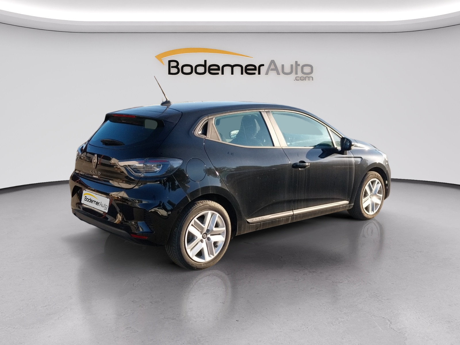 Vente en ligne Renault Clio 5 Clio Blue dCi 100 ch GSR2 au prix de 16 990 €
