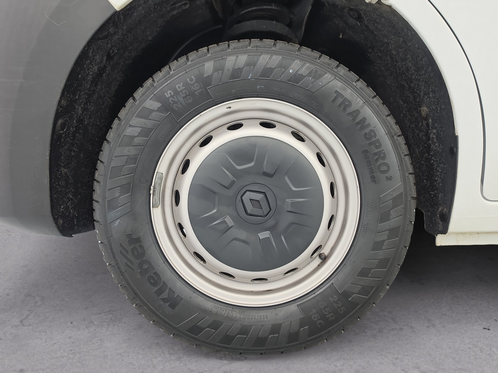 Vente en ligne Renault Master Fourgon MASTER FGN TRAC F3500 L2H2 BLUE DCI 135 au prix de 20 990 €