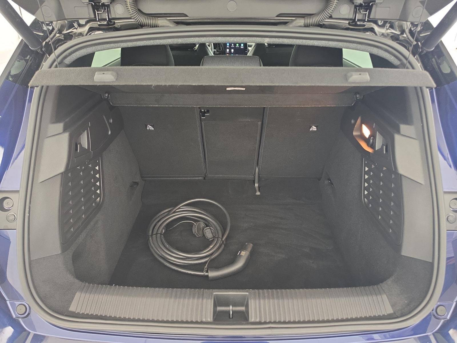 Vente en ligne Renault Scenic E-Tech Scenic E-Tech électrique 220 ch grande autonomie au prix de 37 990 €