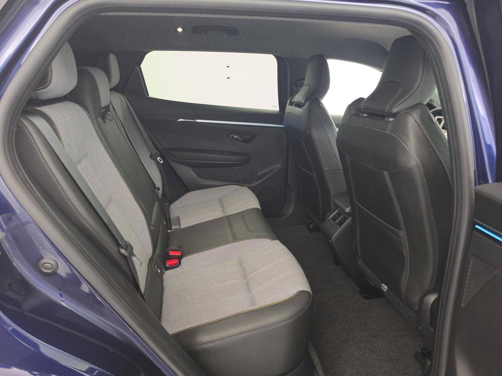 Vente en ligne Renault Scenic E-Tech Scenic E-Tech électrique 220 ch grande autonomie au prix de 37 990 €