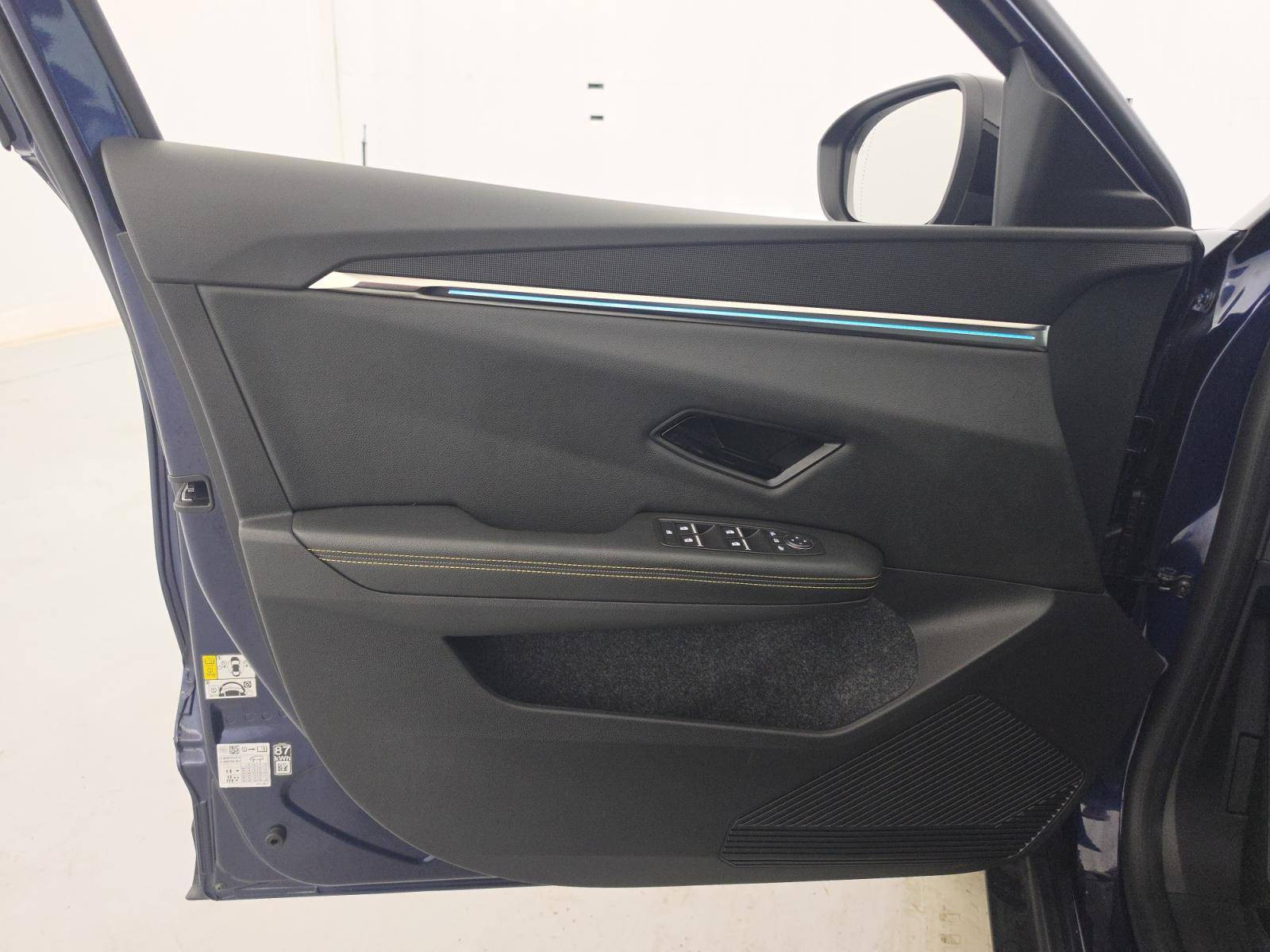 Vente en ligne Renault Scenic E-Tech Scenic E-Tech électrique 220 ch grande autonomie au prix de 37 990 €