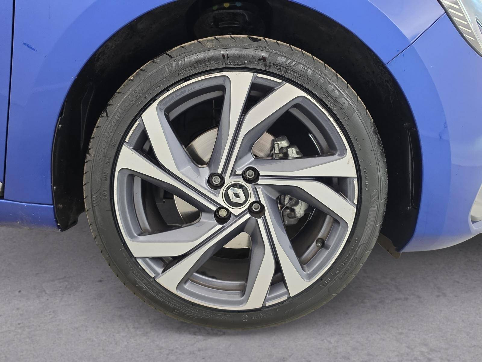 Vente en ligne Renault Clio 5 Clio TCe 140 au prix de 17 990 €