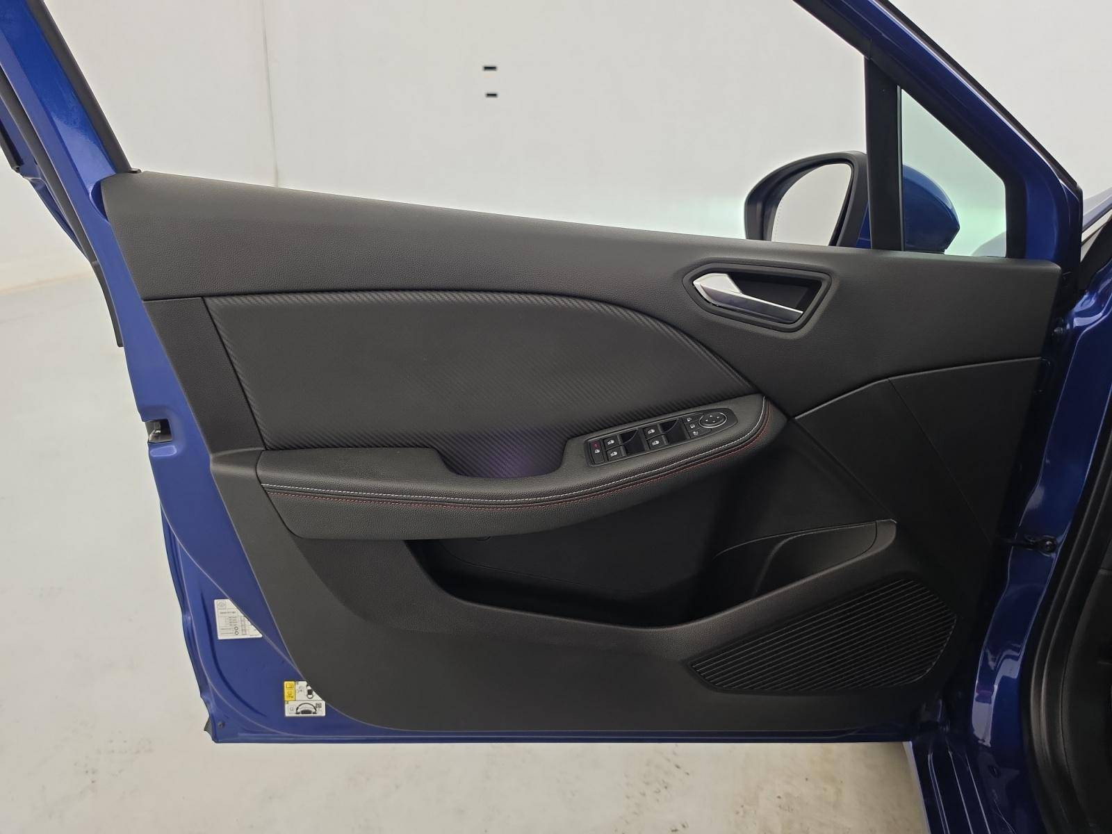 Vente en ligne Renault Clio 5 Clio TCe 140 au prix de 17 990 €