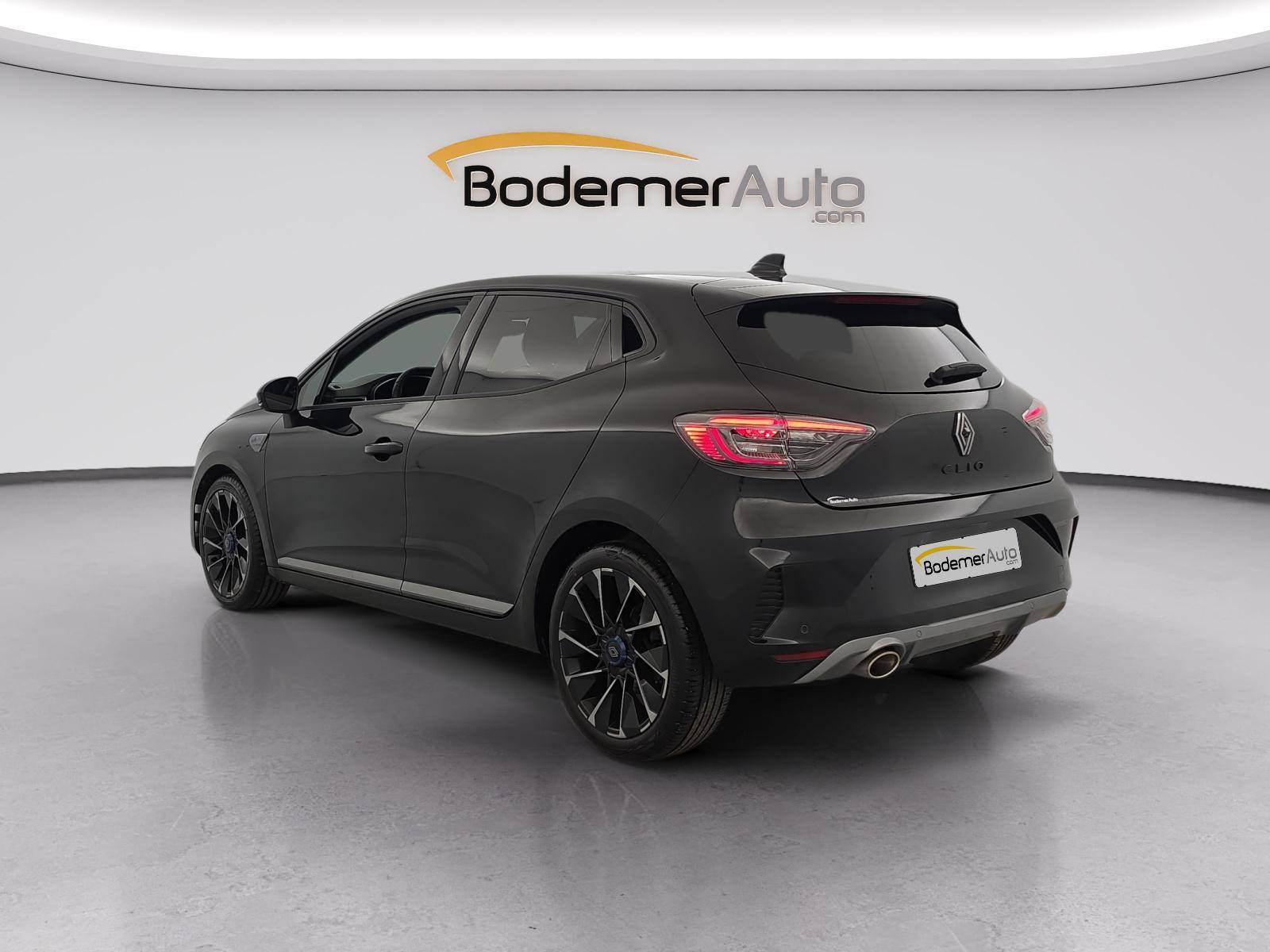 Vente en ligne Renault Clio 5 Clio TCe 90 au prix de 17 490 €