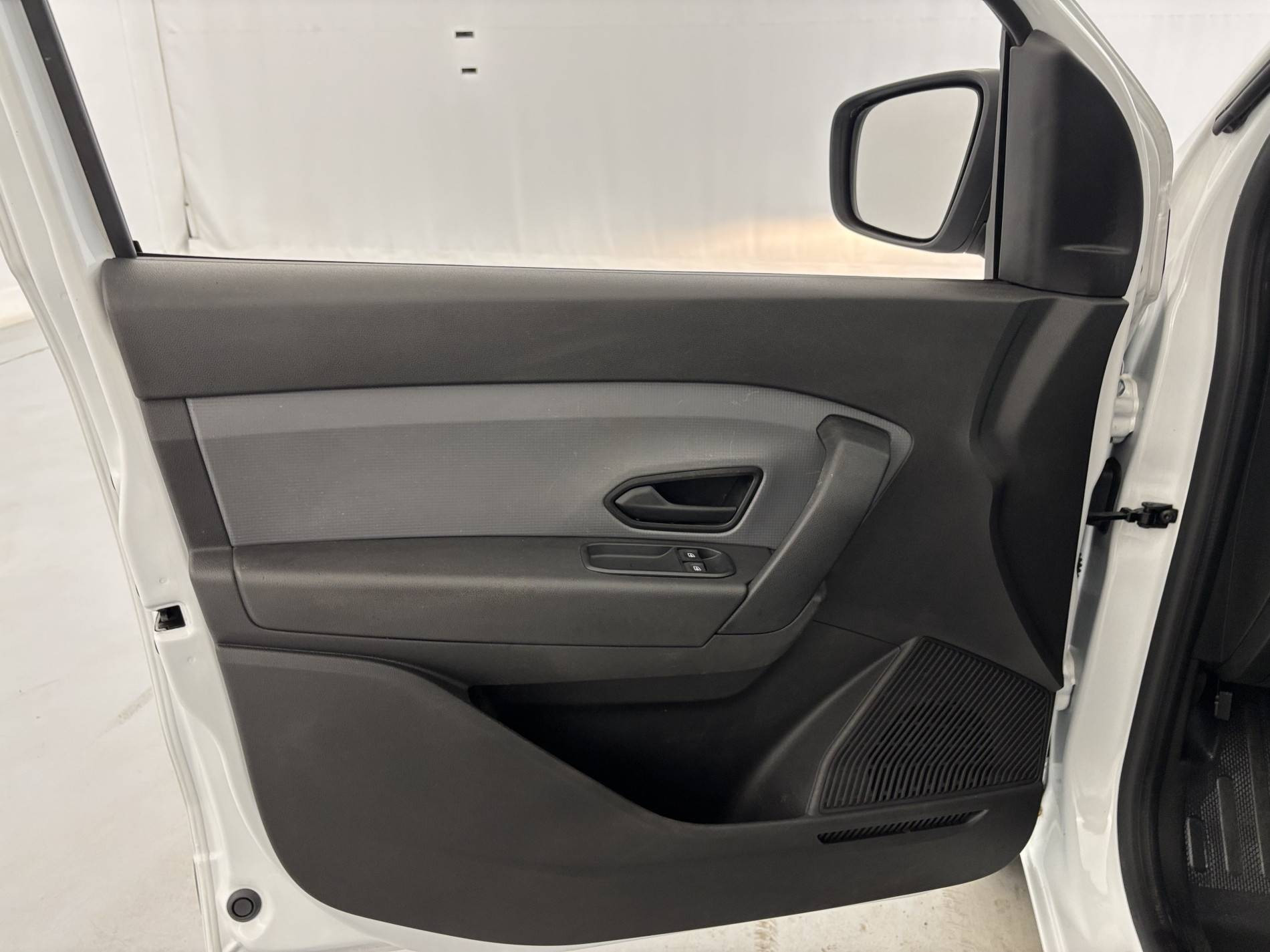Vente en ligne Renault Express Van  BLUE DCI 95 - 22 au prix de 15 490 €