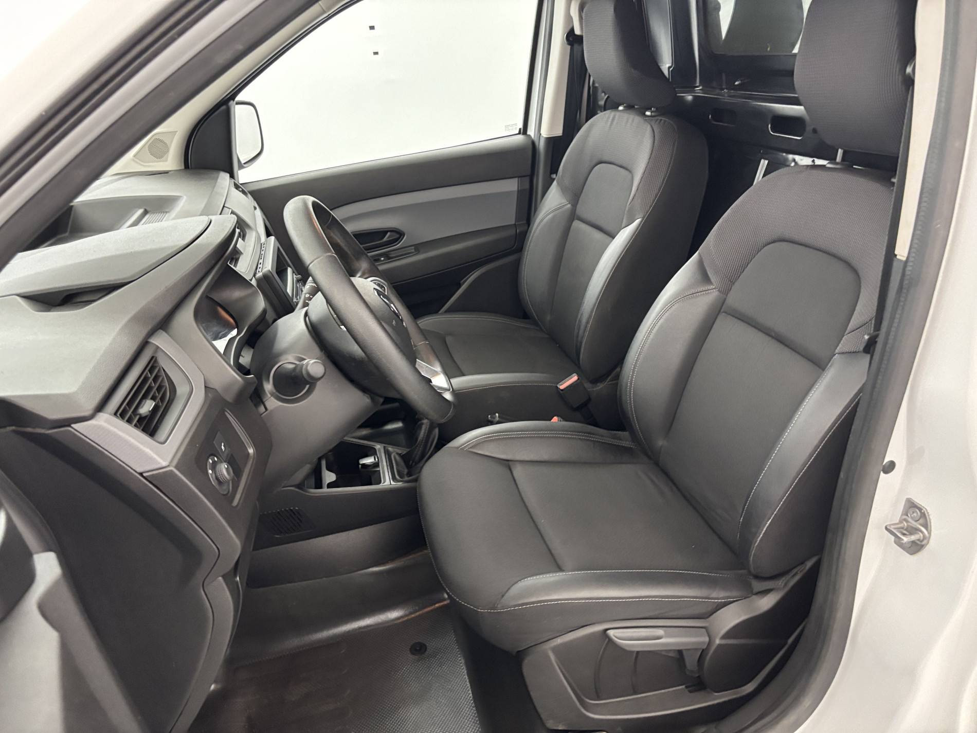 Vente en ligne Renault Express Van  BLUE DCI 95 - 22 au prix de 15 490 €