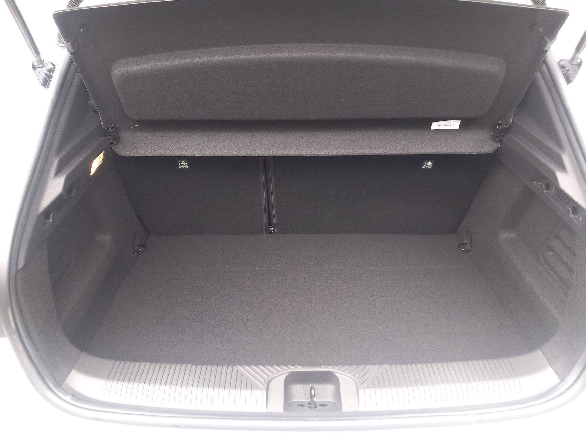 Vente en ligne Renault Clio 6 Clio E-Tech full hybrid 160 ch au prix de 28 490 €